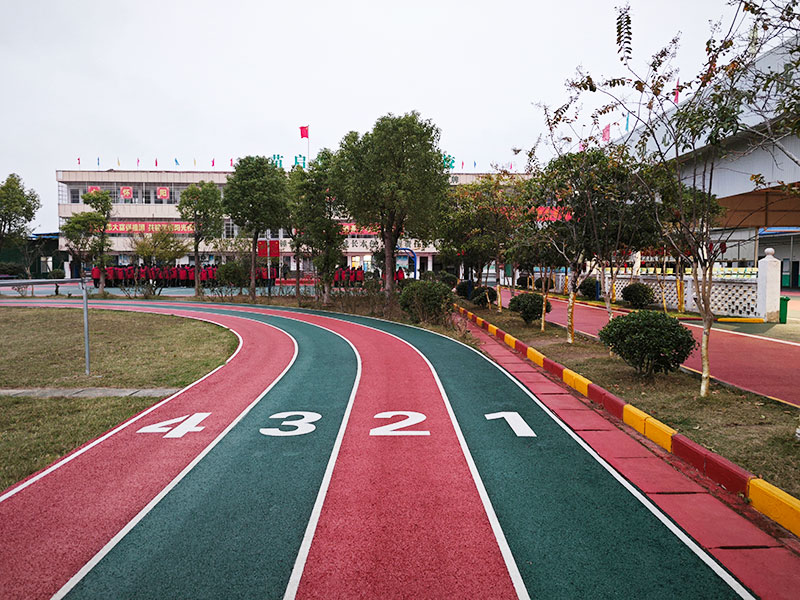 孩子厌学躲在房里三天不上学，怎么办？